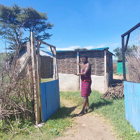 Maasai Homestay Camping Sekenani Exteriör bild