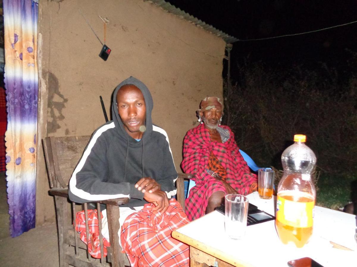 Maasai Homestay Camping Sekenani Exteriör bild