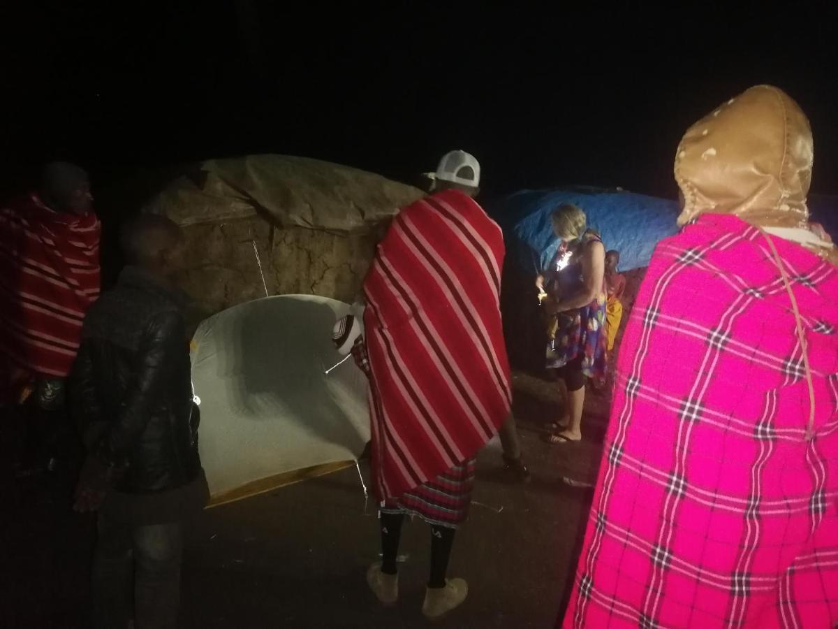 Maasai Homestay Camping Sekenani Exteriör bild