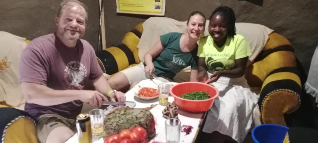 Maasai Homestay Camping Sekenani Exteriör bild